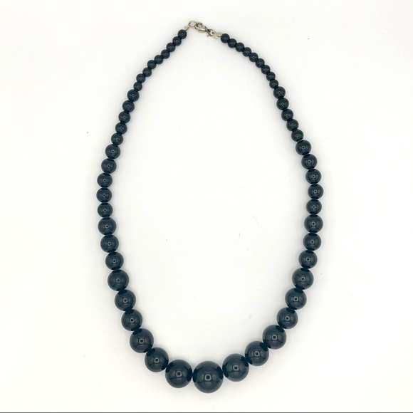 NWOT BLACK GRADUATED BEAD NECKLACE - Picture 2 of 5